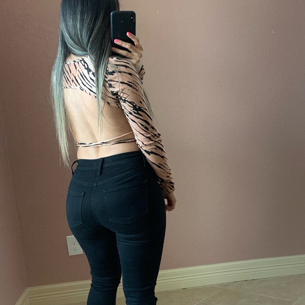 BRIANNA Open Back Top- brown - Picture 2 of 5